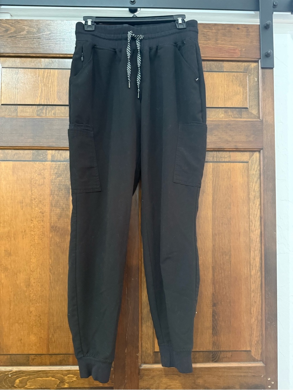 Jaanuu Wonem’s Jogger Scrub Pants